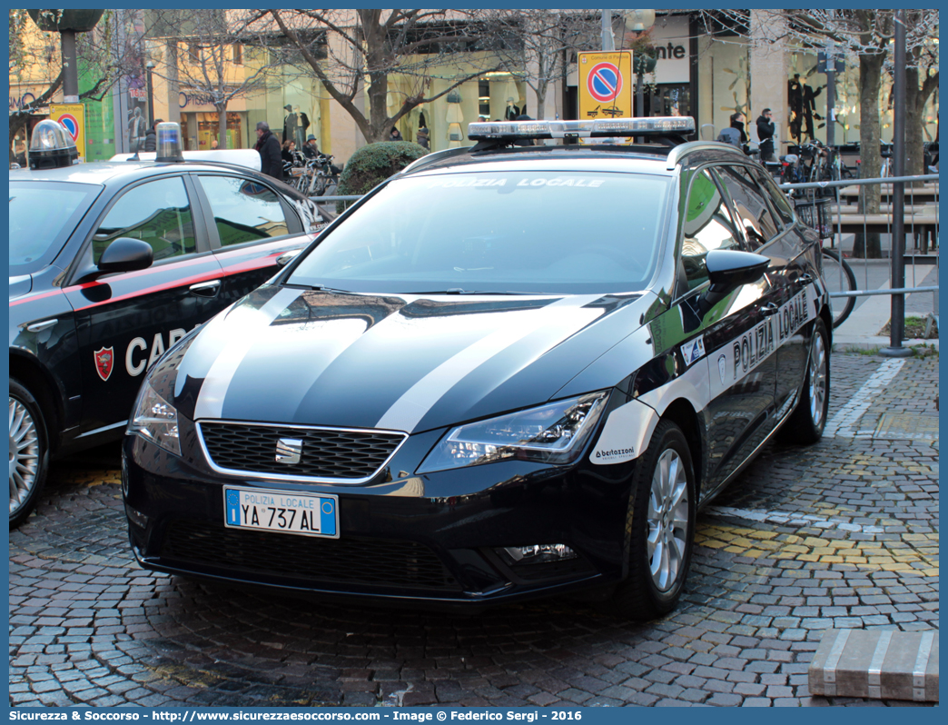 Polizia Locale YA737AL
Polizia Locale
Comune di Padova
Seat Leon Station Wagon III serie
Allestitore Bertazzoni S.r.l.
Parole chiave: PL;P.L.;PM;P.M.;Polizia;Locale;Municipale;Comune;di;Padova;Seat;Leon;Station;Wagon;Bertazzoni