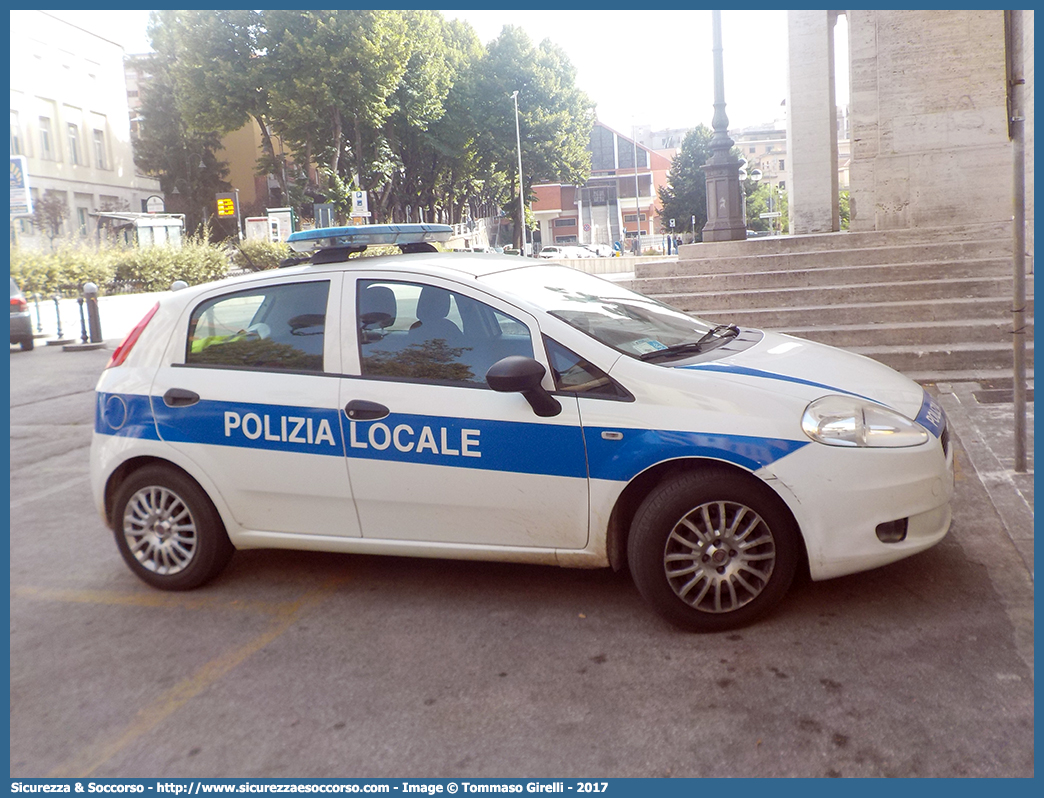 Polizia Locale YA958AB
Polizia Locale
Comune di Casalvieri
Fiat Grande Punto
Parole chiave: PL;P.L.;PM;P.M.;Polizia;Locale;Municipale;Casalvieri;Fiat;Grande;Punto