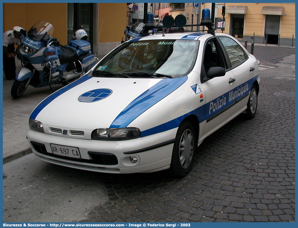 -
Polizia Comunale
Comune di Gorizia
Fiat Brava
Parole chiave: PL;P.L.;PM;P.M.;Polizia;Locale;Municipale;Comunale;Gorizia;Fiat;Brava