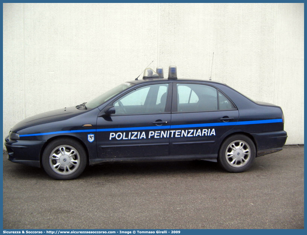 Polizia Penitenziaria 034AD
Polizia Penitenziaria
Nucleo Traduzioni e Piantonamenti
Fiat Marea
Parole chiave: PP;P.P.;Pol.Pen;PolPen;AdiC;A.diC.;Agenti;di;Custodia;Polizia;Penitenziaria;Nucleo;Traduzioni;Piantonamenti;Fiat;Marea