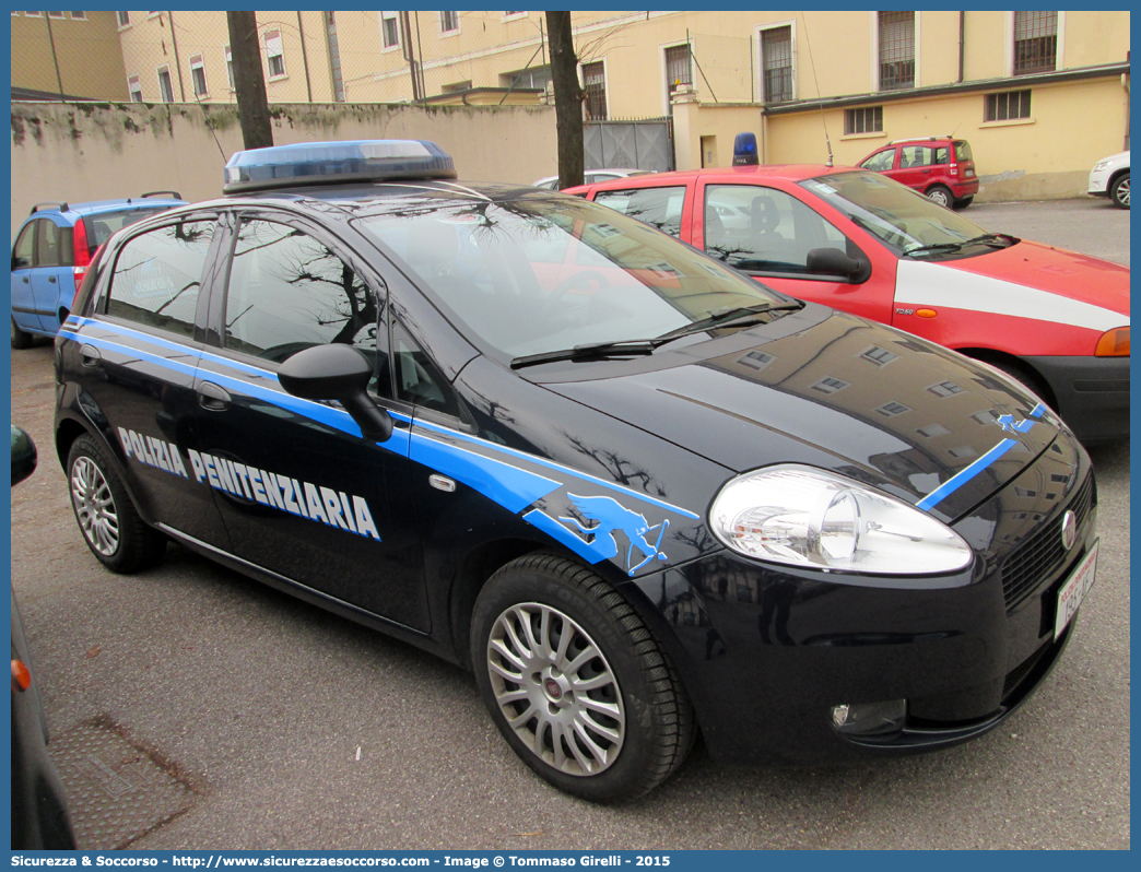 Polizia Penitenziaria 195AF
Polizia Penitenziaria
Nucleo Traduzioni e Piantonamenti
Fiat Grande Punto
Parole chiave: PP;P.P.;Pol.Pen;PolPen;AdiC;A.diC.;Agenti;di;Custodia;Polizia;Penitenziaria;Nucleo;Traduzioni;Piantonamenti;Fiat;Grande;Punto