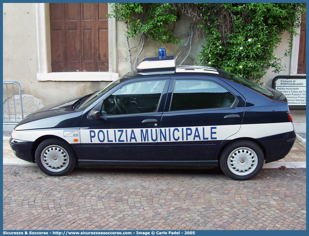 -
Polizia Municipale
Comune di Portogruaro
Alfa Romeo 146
