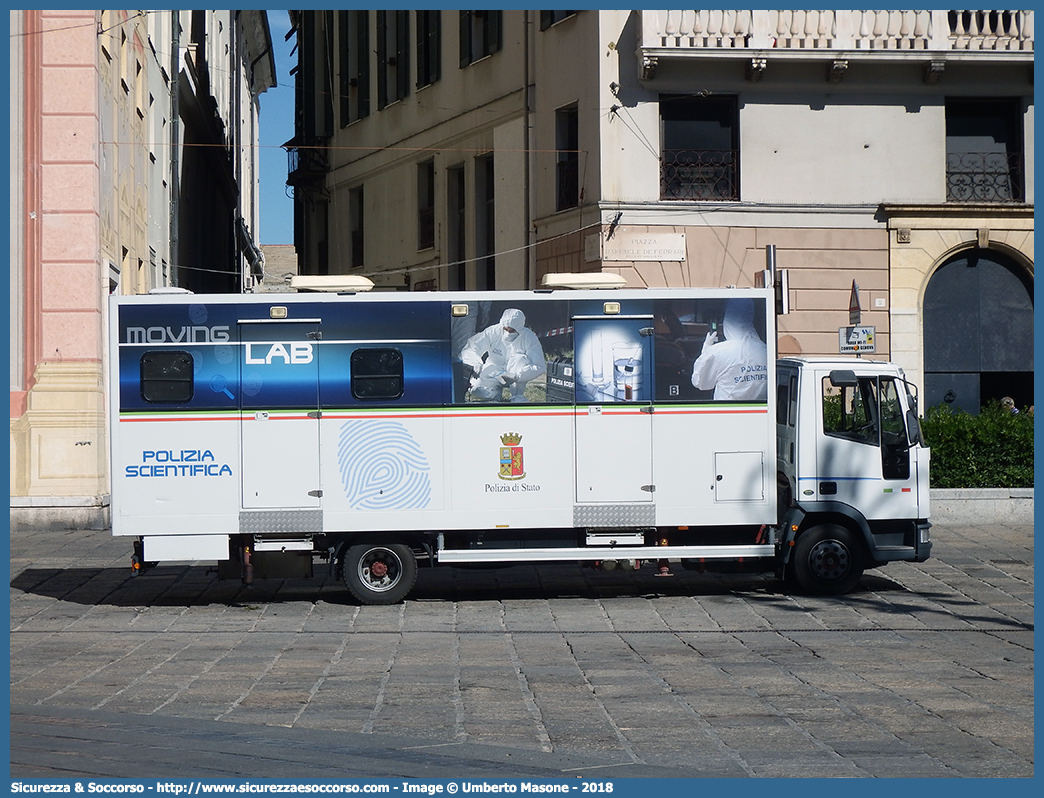 -
Polizia di Stato
Polizia Scientifica
Iveco EuroCargo 100E21 I serie
(variante)
Parole chiave: PS;P.S.;Polizia;di;Stato;Scientifica;Iveco;EuroCargo;100E21