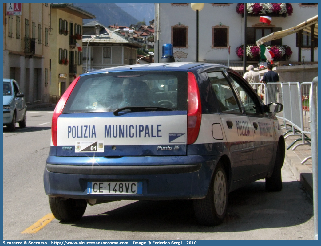 -
Polizia Municipale
Comune di Auronzo di Cadore
Fiat Punto II serie
Parole chiave: PL;P.L.;PM;P.M.;Polizia;Locale;Municipale;Auronzo;di;Cadore;Fiat;Punto