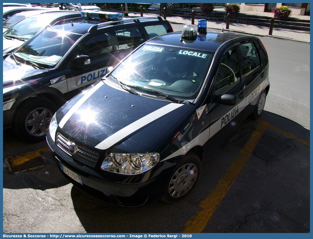 -
Polizia Locale
Comune di Belluno
Fiat Punto III serie restyling
Parole chiave: PL;P.L.;PM;P.M.;Polizia;Locale;Municipale;Belluno;Fiat;Punto;Classic