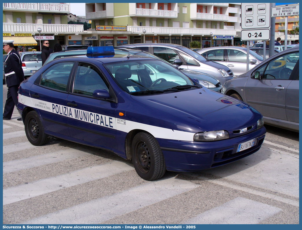 -
Polizia Municipale
Comune di San Michele al Tagliamento
Fiat Brava
Parole chiave: PL;P.L.;PM;P.M.;Polizia;Locale;Municipale;San;Michele;al;Tagliamento;Fiat;Brava