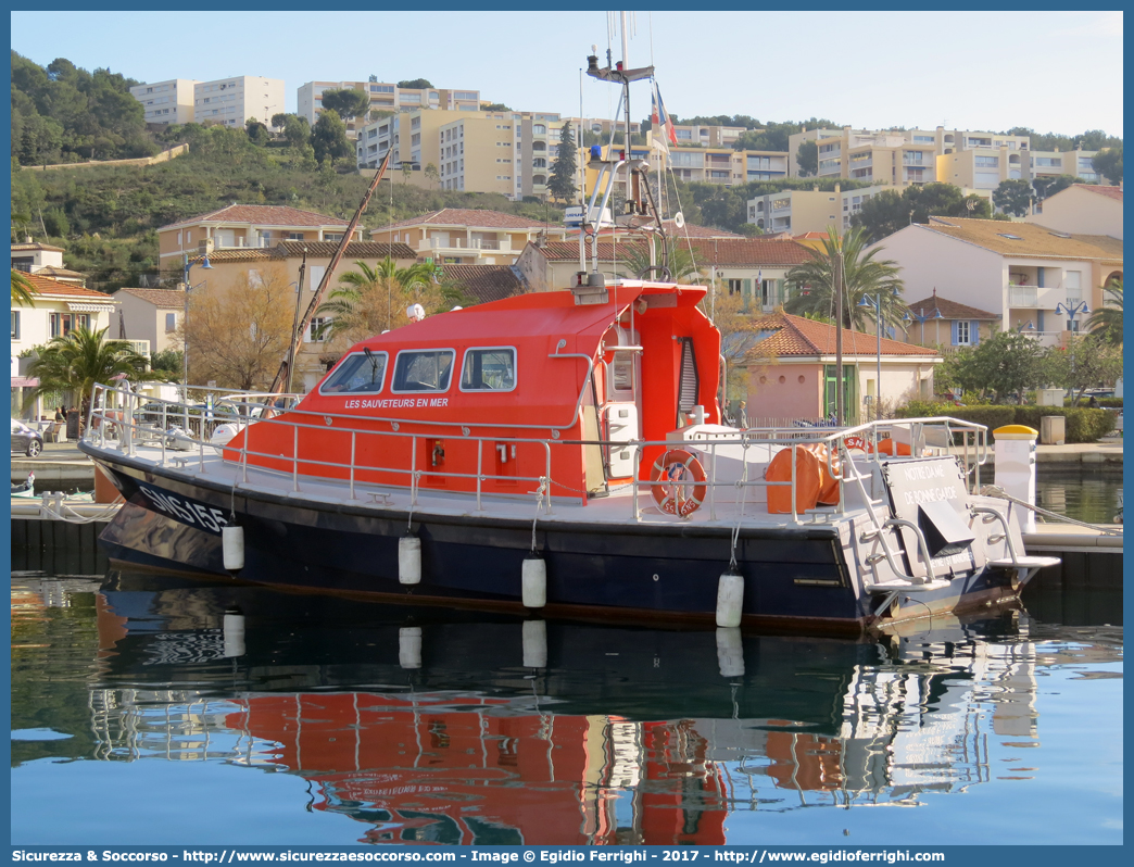 SNS 155 "Notre Dame De Bonne Garde"
République Française
Société Nationale de Sauvetage en Mer
Vedette de 1e Classe
Station de La Seyne sur Mer / St Mandrier
Parole chiave: SNS;155;République;Française;Société;Nationale;Sauvetage;Vedette;1e;Classe;Notre;Dame;De;Bonne;Garde;La;Seyne;sur;Mer;St;Mandrier