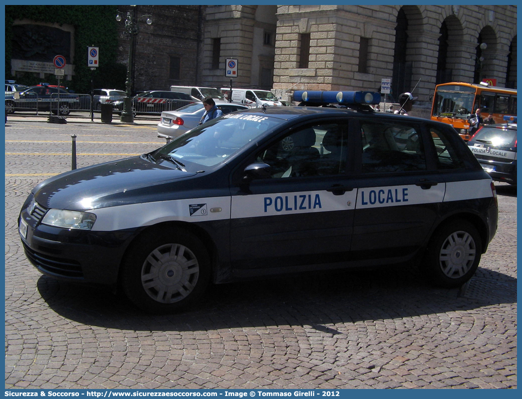 -
Polizia Locale
Comune di San Bonifacio
Fiat Stilo I serie
Parole chiave: PL;P.L.;PM;P.M.;Polizia;Locale;Municipale;San Bonifacio;Fiat;Stilo