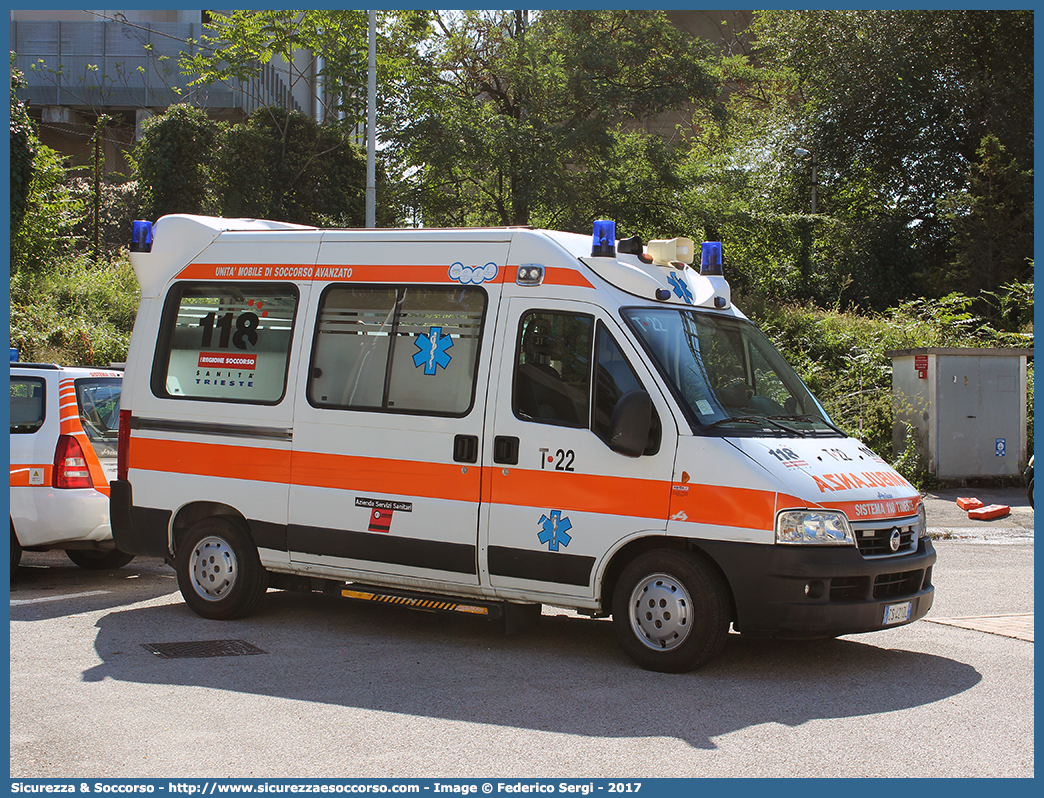 T22
118 Trieste
Fiat Ducato II serie restyling
Allestitore Aricar S.p.A.
Parole chiave: 118;Trieste;Ambulanza;Autoambulanza;Fiat;Ducato;Aricar