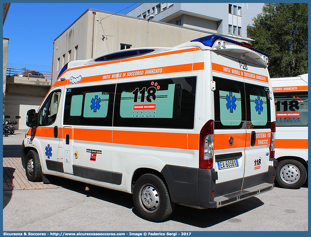 T28
118 Trieste
Fiat Ducato III serie
Allestitore Aricar S.p.A.
Parole chiave: 118;Trieste;Ambulanza;Autoambulanza;Fiat;Ducato;Aricar