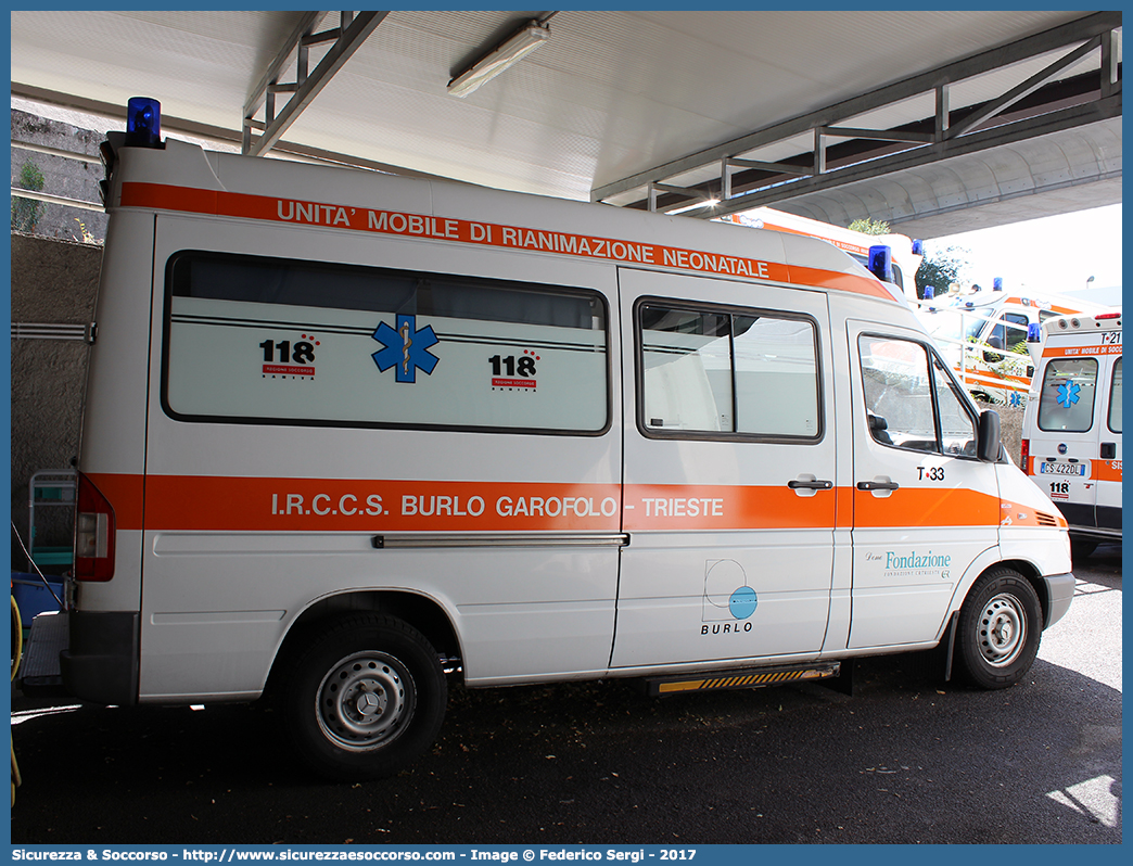 T33
118 Trieste
Mercedes Benz Sprinter I serie restyling
Allestitore Aricar S.p.A.
Parole chiave: 118;Trieste;Ambulanza;Autoambulanza;Mercedes;Benz;Sprinter;Aricar