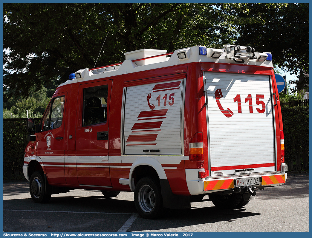 VF 134 BZ
Vigili del Fuoco Volontari Cornaiano-Colterenzio
Freiwillige Feuerwehr Girlan-Schreckbichl
Mercedes Benz Sprinter I serie restyling
Allestitore Brandschutz S.r.l.
Parole chiave: VFV;V.F.V.;Vigili;Fuoco;Volontari;Freiwillige;Feuerwehr;Cornaiano;Colterenzio;Girlan;Schreckbichl;Mercedes;Benz;Sprinter;Brandschutz