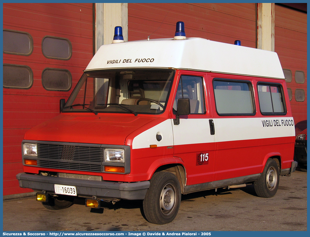 VF 16039
Corpo Nazionale Vigili del Fuoco
Servizio Sanitario
Fiat Ducato I serie
Allestitore Brema
Parole chiave: VVF;V.V.F.;Corpo;Nazionale;Vigili;del;Fuoco;Servizio;Sanitario;Fiat;Ducato;Brema