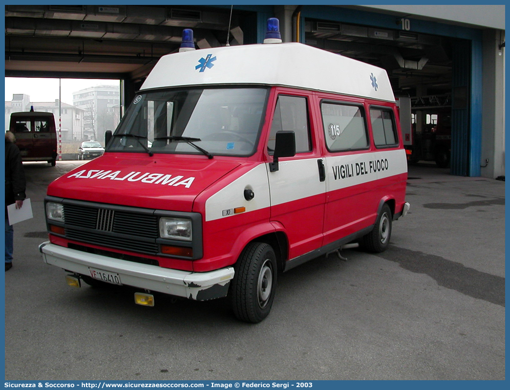 VF 16410
Corpo Nazionale Vigili del Fuoco
Servizio Sanitario
Fiat Ducato I serie
Allestitore Brema
Parole chiave: VVF;V.V.F.;Corpo;Nazionale;Vigili;del;Fuoco;Servizio;Sanitario;Fiat;Ducato;Brema