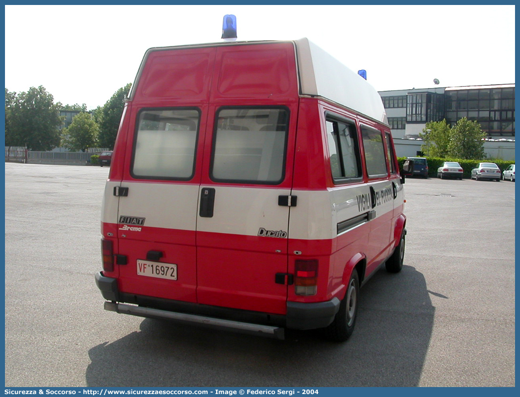 VF 16972
Corpo Nazionale Vigili del Fuoco
Servizio Sanitario
Fiat Ducato I serie
Allestitore Brema
Parole chiave: VVF;V.V.F.;Corpo;Nazionale;Vigili;del;Fuoco;Servizio;Sanitario;Fiat;Ducato;Brema