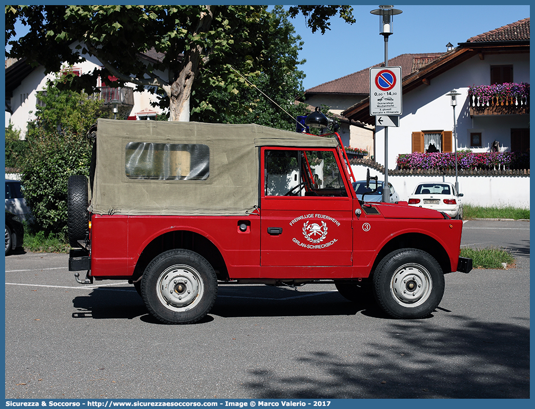 VF 1SC BZ
Vigili del Fuoco Volontari Cornaiano-Colterenzio
Freiwillige Feuerwehr Girlan-Schreckbichl
Fiat Nuova Campagnola
Parole chiave: VFV;V.F.V.;Vigili;Fuoco;Volontari;Freiwillige;Feuerwehr;Cornaiano;Colterenzio;Girlan;Schreckbichl;Fiat;Nuova;Campagnola