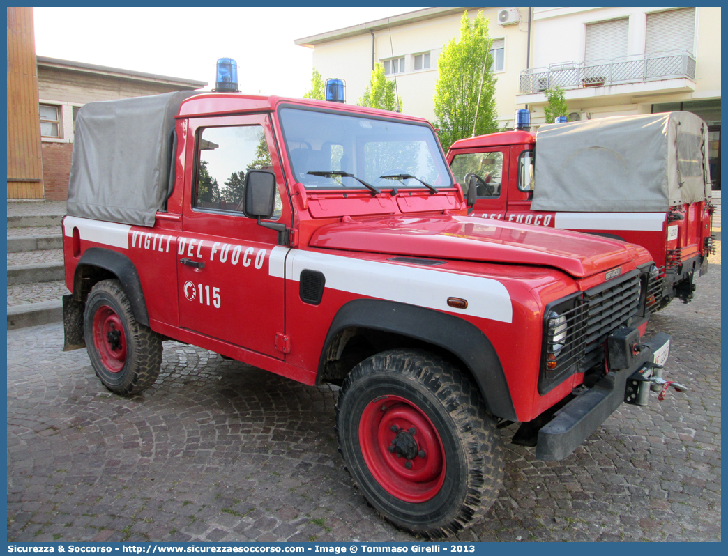 VF 22347
Corpo Nazionale Vigili del Fuoco
Land Rover Defender 90 Pick Up
Parole chiave: VVF;V.V.F.;Corpo;Nazionale;Vigili;del;Fuoco;Land Rover;Defender;90