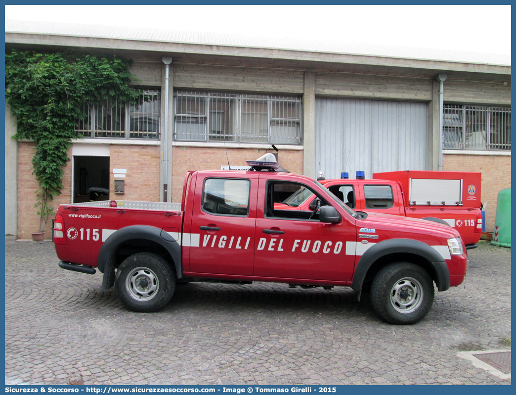 VF 25534
Corpo Nazionale Vigili del Fuoco
Ford Ranger II serie
Allestitore Aris S.p.A.
Parole chiave: VVF;V.V.F.;Corpo;Nazionale;Vigili;del;Fuoco;Ford;Ranger;Aris