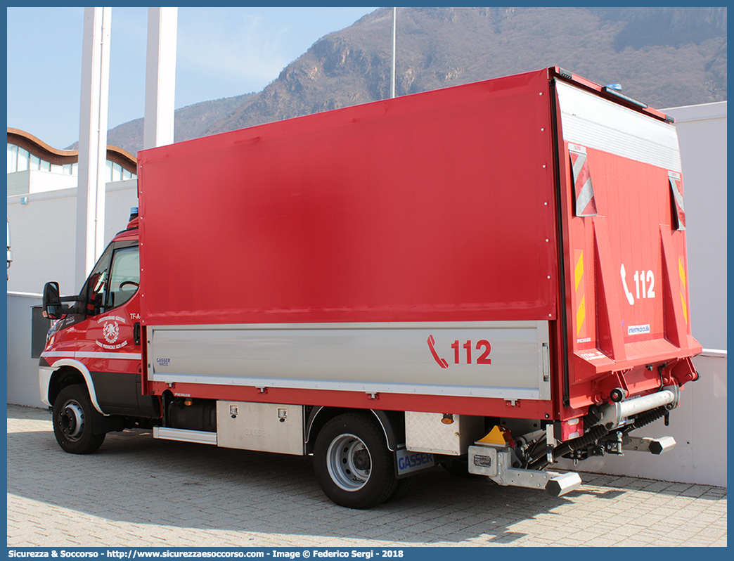 VF FW3CR
Unione Provinciale Alto Adige
Iveco Daily 72-210 VI serie
Allestitore Kofler Fahrzeugbau S.n.c.
Parole chiave: VFV;V.F.V.;VF;V.F.;Unione;Provinciale;Corpi;Vigili;Fuoco;Volontari;Alto;Adige;Iveco;Daily;72-210;72;210;Kofler;Fahrzeugbau