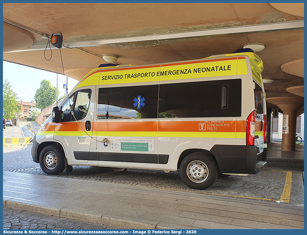 D24
118 Udine
Fiat Ducato III serie restyling
Allestitore Aricar S.p.A.
Parole chiave: 118;Udine;Azienda;Ospedaliero;Ospedaliera;Universitaria;Santa;Maria;Misericordia;Ambulanza;Autoambulanza;Fiat;Ducato;X290;X 290;Aricar;D24