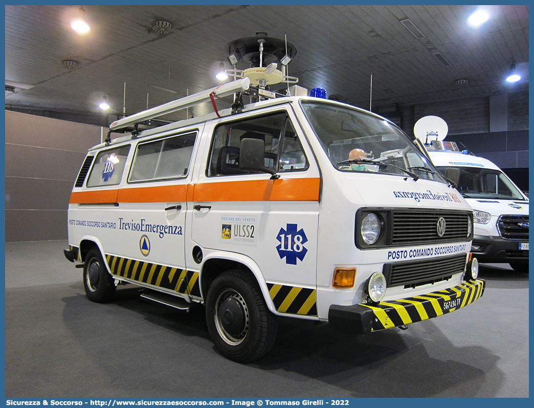 057
SUEM 118 Treviso Emergenza
Azienda ULSS 2 - Marca Trevigiana
Volkswagen Transporter T3
(variante)
Parole chiave: 118;SUEM;S.U.E.M.;Treviso;Emergenza;Volkswagen;Transporter;T3