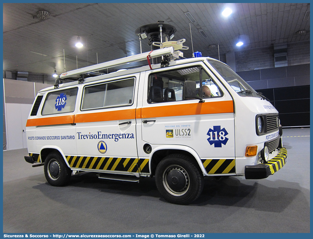 057
SUEM 118 Treviso Emergenza
Azienda ULSS 2 - Marca Trevigiana
Volkswagen Transporter T3
(variante)
Parole chiave: 118;SUEM;S.U.E.M.;Treviso;Emergenza;Volkswagen;Transporter;T3