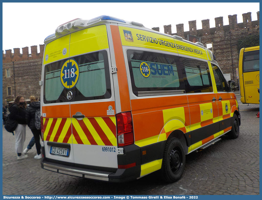 6991012
SUEM 118 Verona Emergenza
Azienda ULSS 9 - Scaligera
Volkswagen Crafter II serie
Allestitore Ambitalia S.p.A.
Parole chiave: 118;Verona;Emergenza;SUEM;S.U.E.M.;Ambulanza;Autoambulanza;Volkswagen;Crafter;Ambitalia