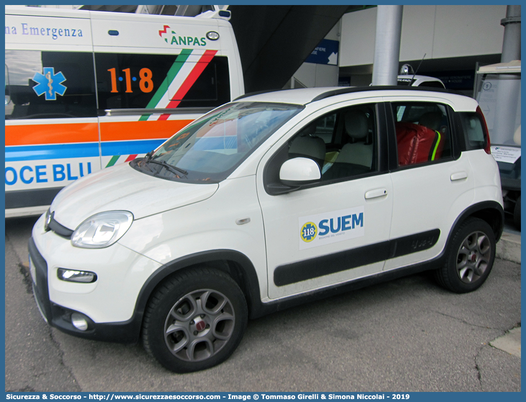 -
SUEM 118 Verona Emergenza
Azienda ULSS 9 - Scaligera
Fiat Nuova Panda 4x4 II serie
Parole chiave: 118;Verona;Emergenza;SUEM;S.U.E.M.;Fiat;Nuova;Panda;4x4