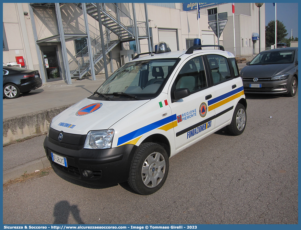 CMR VC013
Protezione Civile
Coordinamento Provinciale
di Vercelli
Fiat Fullback
Parole chiave: PC;P.C.;Protezione;Civile;Coordinamento;Provinciale;Vercelli;Fiat;Fullback