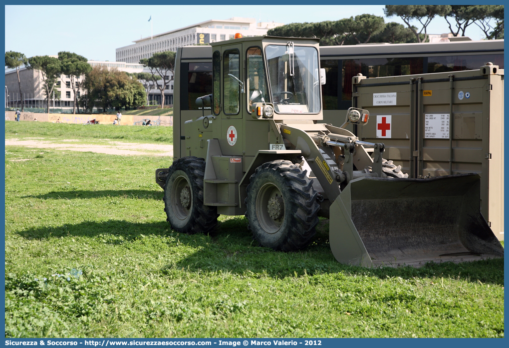 -
Croce Rossa Italiana
Corpo Militare
Fiat Allis FR7
Parole chiave: CRIM;C.R.I.M.;Croce;Rossa;Italiana;Corpo;Militare;Fiat;Allis;FR7