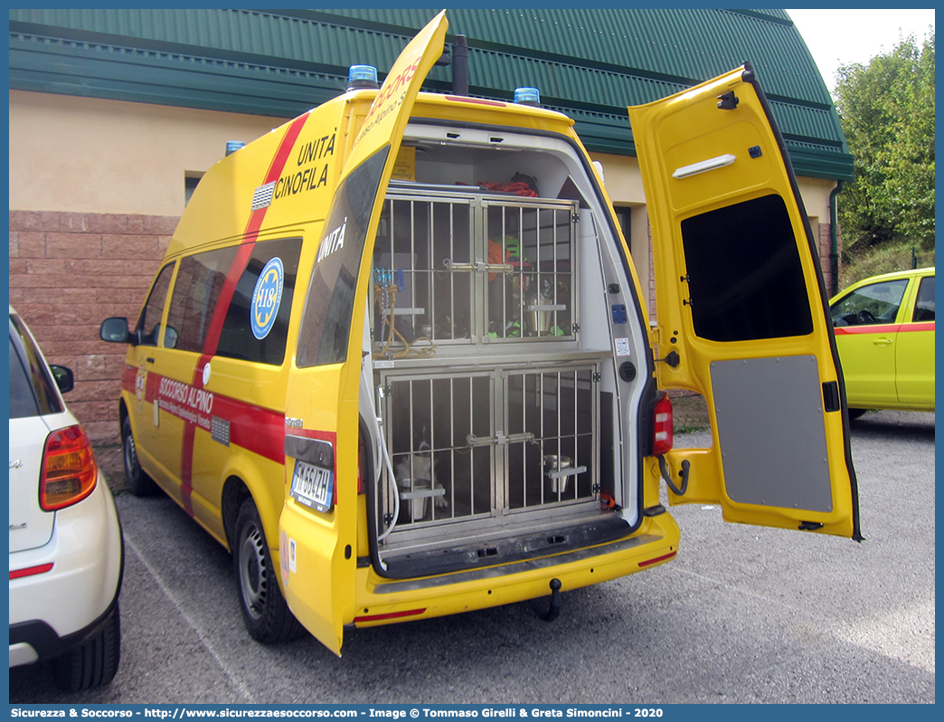 -
Corpo Nazionale
Soccorso Alpino e Speleologico
Regione Veneto
Volkswagen Transporter T6
Parole chiave: CNSAS;C.N.S.A.S.;Corpo;Nazionale;Soccorso;Alpino;Speleologico;Regione;Veneto;Volkswagen;Transporter;T6;Unità;Cinofila;Cinofili