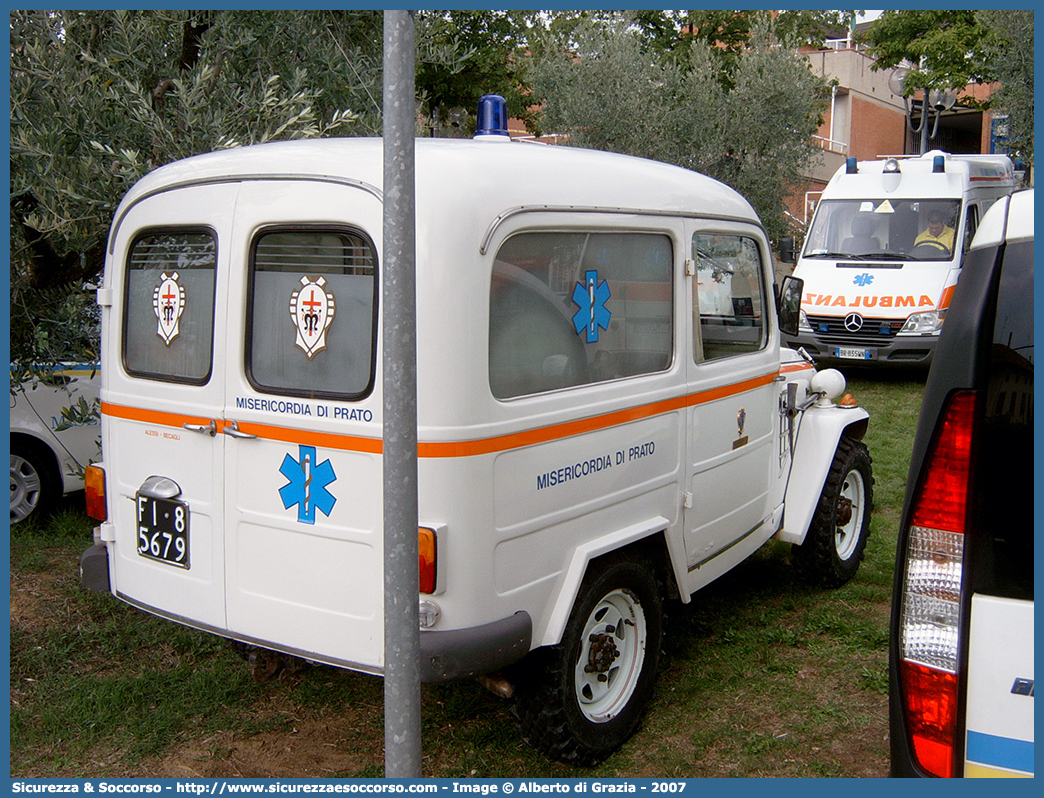 M13
Misericordia di Prato
Alfa Romeo 1900M "Matta"
Allestitore Alessi e Becagli S.n.c.
Parole chiave: Misericordie;Misericordia;Prato;Ambulanza;Autoambulanza;Alfa;Romeo;1900M;Matta;Alessi;Becagli