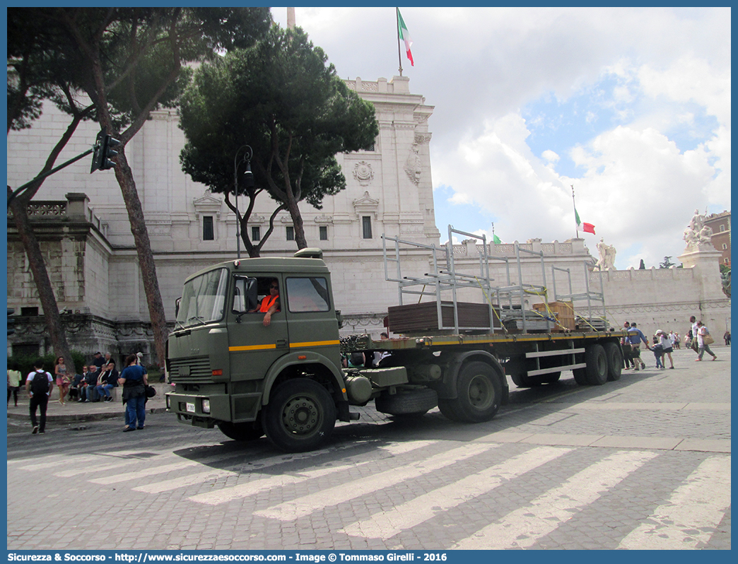 AM 20503
Aeronautica Militare Italiana
Iveco 190-26 Turbo
Parole chiave: AMI;A.M.I.;Aeronautica;Militare;Italiana;Iveco;190-26;Turbo