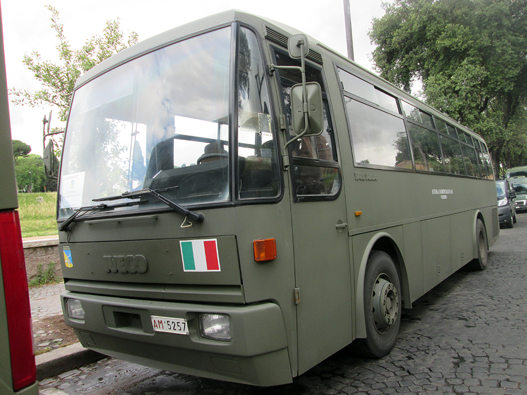 AM 5257
Aeronautica Militare Italiana
Iveco 370S
Parole chiave: AMI;A.M.I.;Aeronautica;Militare;Italiana;Iveco;370