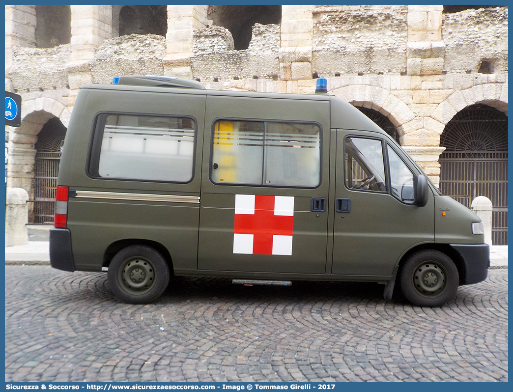 AM BN033
Aeronautica Militare Italiana
Servizio Sanitario
Fiat Ducato II serie
Allestitore Bollanti S.r.l.
Parole chiave: A.M.I.;AMI;Aeronautica;Militare;Italiana;Servizio;Sanitario;Fiat;Ducato;Bollanti