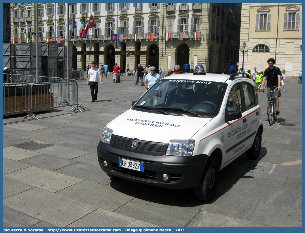 -
Associazione Nazionale Carabinieri
Torino
Fiat Nuova Panda I serie restyling
Parole chiave: ANC;A.N.C.;Associazione;Nazionale;Carabinieri;Torino;Fiat;Panda