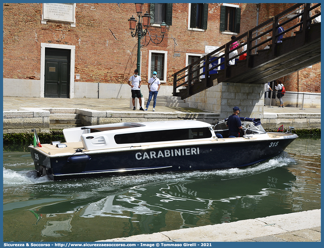 CC 315
Arma dei Carabinieri
Reparto Operativo Nucleo Natanti
Imbarcazioni Classe 300 II serie
Allestitore Cantieri Vizianello S.r.l. 
Parole chiave: CC;C.C.;Arma;Carabinieri;Imbarcazioni;Classe;300;Trasporto;Reparto;Operativo;Nucleo;Natanti;RONN;R.O.N.N.;Vizianello