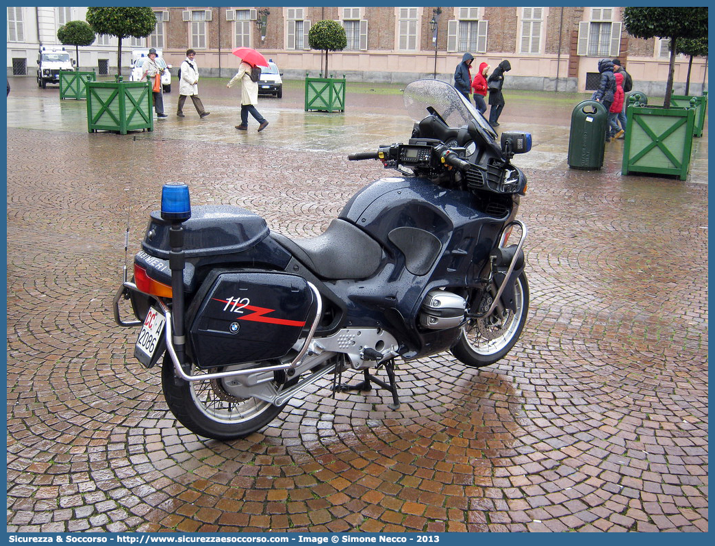 CC A2086
Arma dei Carabinieri
Bmw R850 RT
Parole chiave: CC;C.C.;Arma;dei;Carabinieri;Nucleo;Operativo;Radiomobile;Bmw;R850RT;R 850 RT;R;RT;850