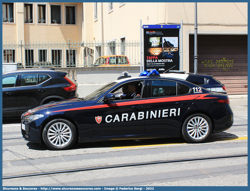 CC EE521
Arma dei Carabinieri
Alfa Romeo Nuova Giulia
Parole chiave: CC;C.C.;Arma;dei;Carabinieri;Alfa;Romeo;Nuova;Giulia