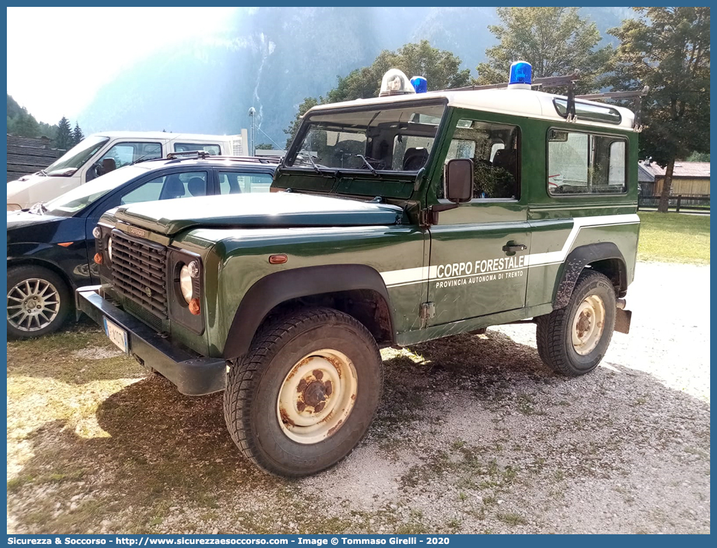 CF A10TN
Corpo Forestale
Provincia Autonoma di Trento
Land Rover Defender 90
(variante)
Parole chiave: CF;C.F.;TN;Corpo;Forestale;Trento;Trentino;Land;Rover;Defender;90