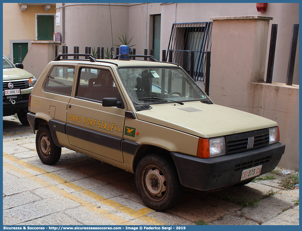 CFva D73 CA
Corpo Forestale
e di Vigilanza Ambientale
Regione Sardegna
Fiat Panda 4x4 II serie
Parole chiave: CFVA;C.F.V.A.;CF;C.F.;VA;V.A.;Corpo;Forestale;Vigilanza;Ambientale;Sardegna;Fiat;Panda;4x4