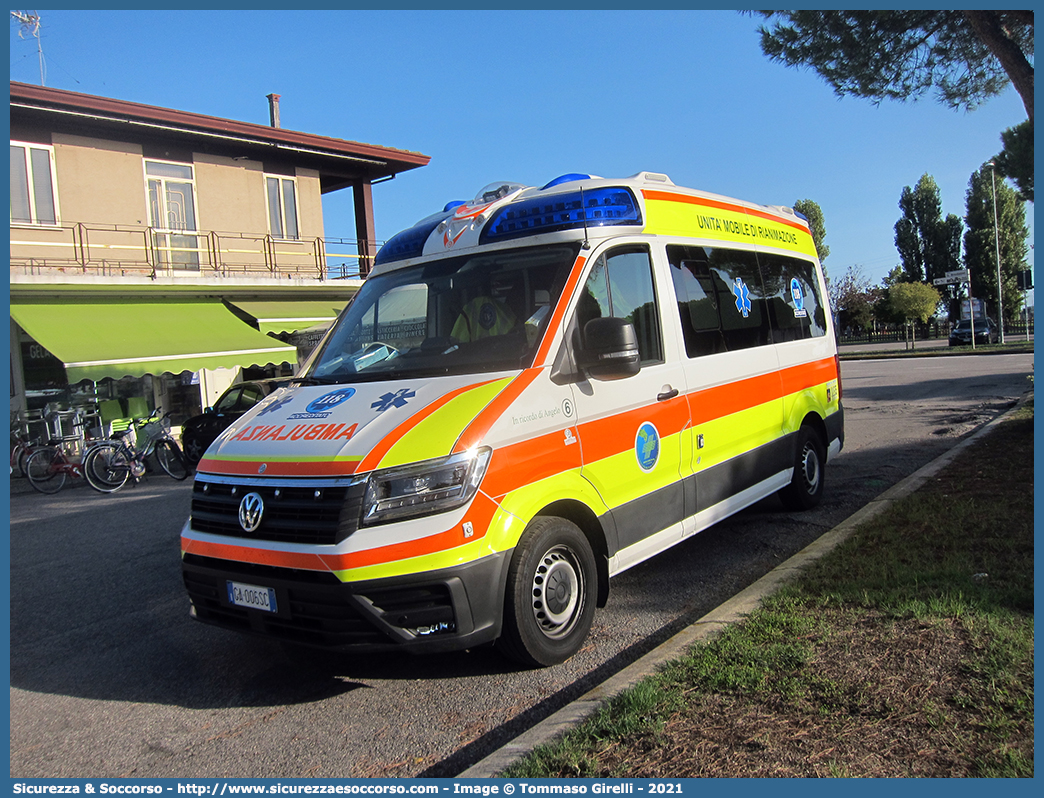 6
Soc. Coop. Soc. Fra Militi Volontari 
della Croce Verde di Porto Tolle
Volkswagen Crafter II serie
Allestitore Ambitalia S.p.A.
Parole chiave: Soc.;Coop.;Militi;Volontari;Croce;Verde;Porto;Tolle;Volkswagen;Crafter;Ambitalia