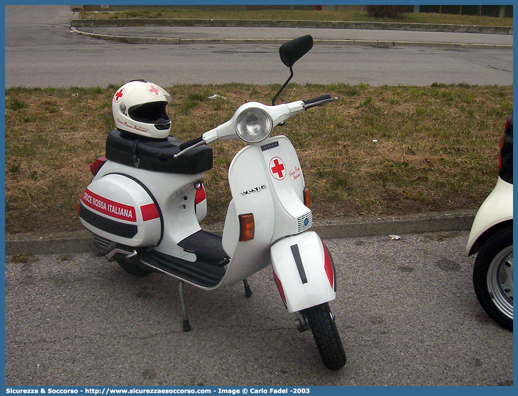 CRI 1006
Croce Rossa Italiana
Padova
Piaggio Vespa PX 200 E
Parole chiave: CRI;C.R.I.;Croce;Rossa;Italiana;Padova;Piaggio;Vespa;PX200E