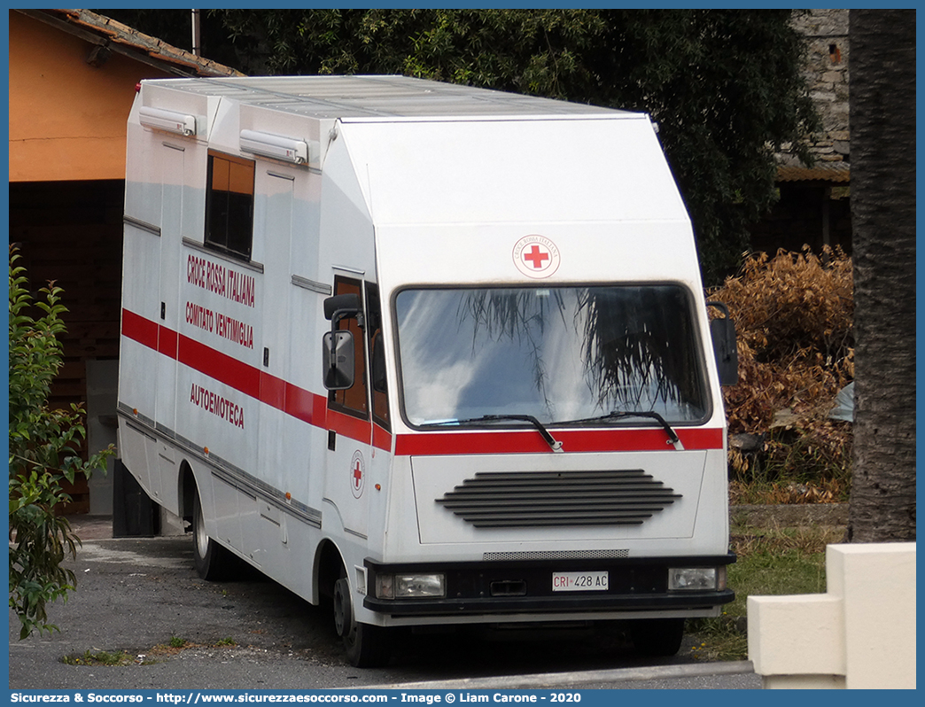 CRI 428AC
Croce Rossa Italiana
Ventimiglia (IM)
Iveco EuroCargo 100E21 I serie
Allestitore AVS S.a.s.
Parole chiave: CRI;C.R.I.;Croce;Rossa;Italiana;Iveco;EuroCargo;100E21;Ventimiglia;AVS