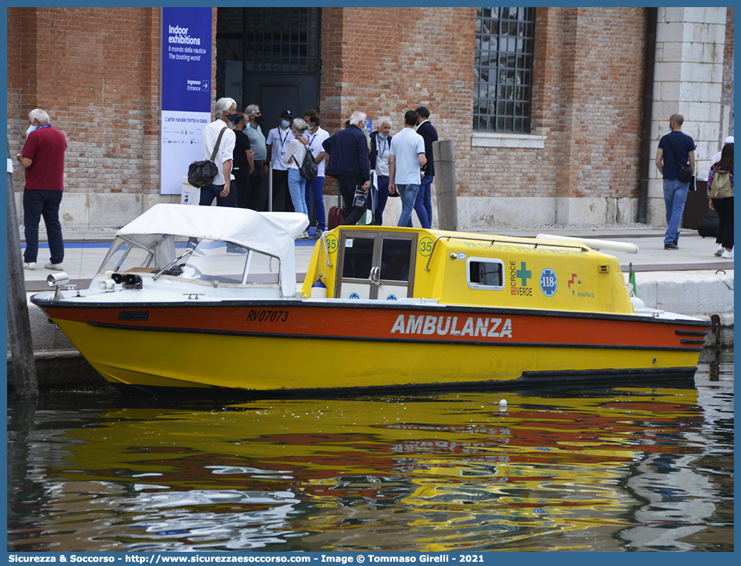 35
Pubblica Assistenza Croce Verde Mestre
Idroambulanza
Allestitore Studioplast S.r.l.
Parole chiave: P.A.;PA;Pubblica;Assistenza;Croce;Verde;Mestre;Idroambulanza;Studioplast