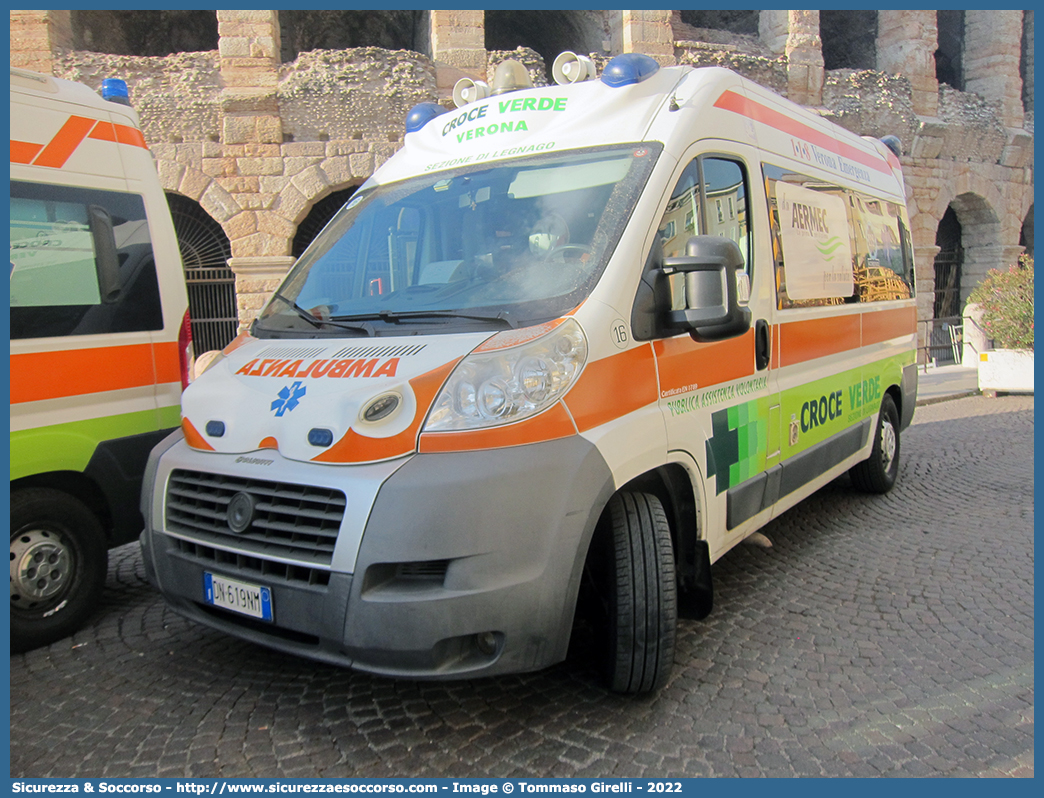 16
Croce Verde Verona
Fiat Ducato III serie
Allestitore Bollanti S.r.l.
Sezione di Legnago
Parole chiave: Croce;Verde;CV;C.V.;Verona;Pubblica;Assistenza;Ambulanza;Fiat;Ducato X250;Bollanti;16;Legnago