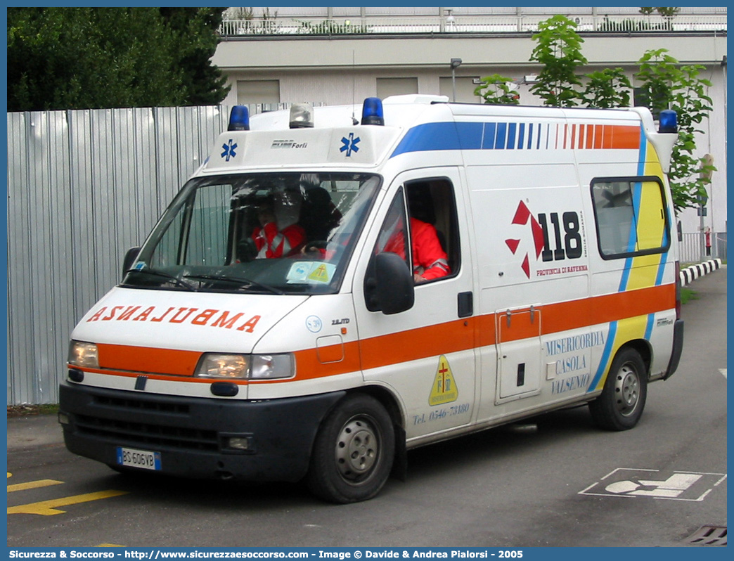 S39
Misericordia Casola Valsenio
Fiat Ducato II serie
Allestitore EDM S.r.l.
Parole chiave: Misericordie;Misericordia;Ambulanza;Autoambulanza;Fiat;Ducato;EDM;E.D.M.