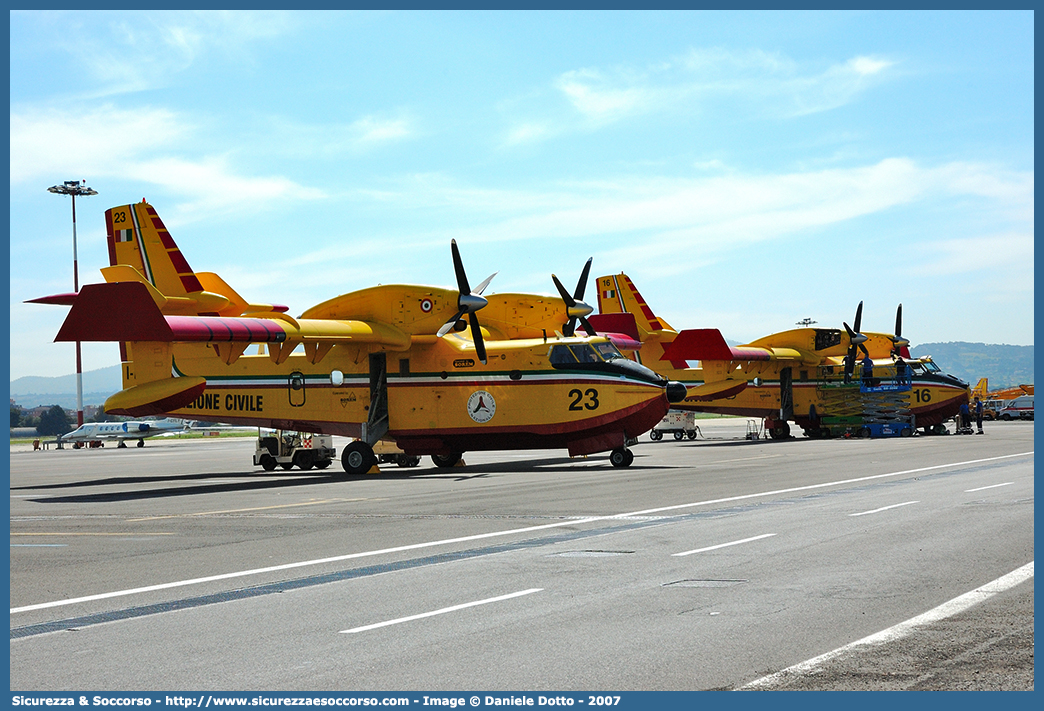 23 I-DPCF
Dipartimento Nazionale
Protezione Civile
Canadair/Bombardier Aerospace CL415
Parole chiave: Dipartimento;Nazionale;Protezione;Civile;DPC;D.P.C.;Canadair;Bombardier;Aerospace;CL415