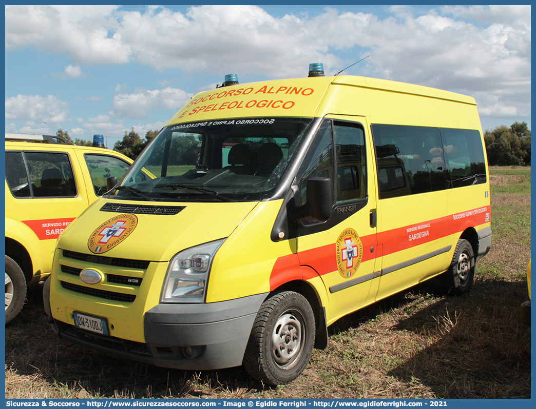 17-4
Corpo Nazionale
Soccorso Alpino e Speleologico
Servizio Regionale Sardegna
Ford Transit III serie resyling
Parole chiave: CNSAS;C.N.S.A.S.;Corpo;Nazionale;Soccorso;Alpino;Speleologico;Sardegna;SASS;S.A.S.S.;Ford;Transit