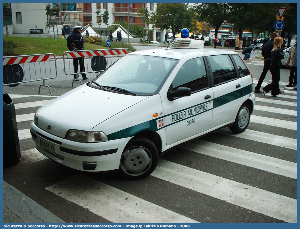 -
Polizia Municipale
Comune di Carrù
Fiat Punto I serie
Parole chiave: PL;P.L.;PM;P.M.;Polizia;Locale;Municipale;Carrù;Fiat;Punto